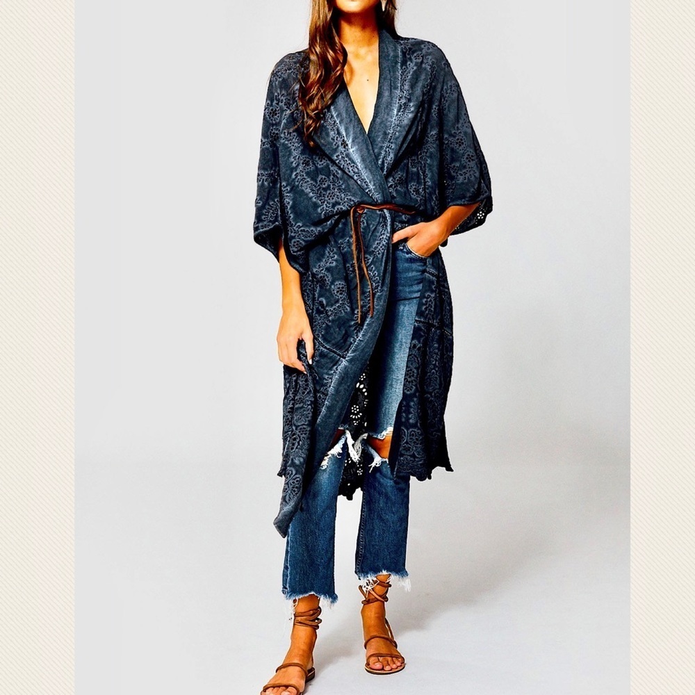 Young Fabulous & Broke Keiko Black Sand Kimono